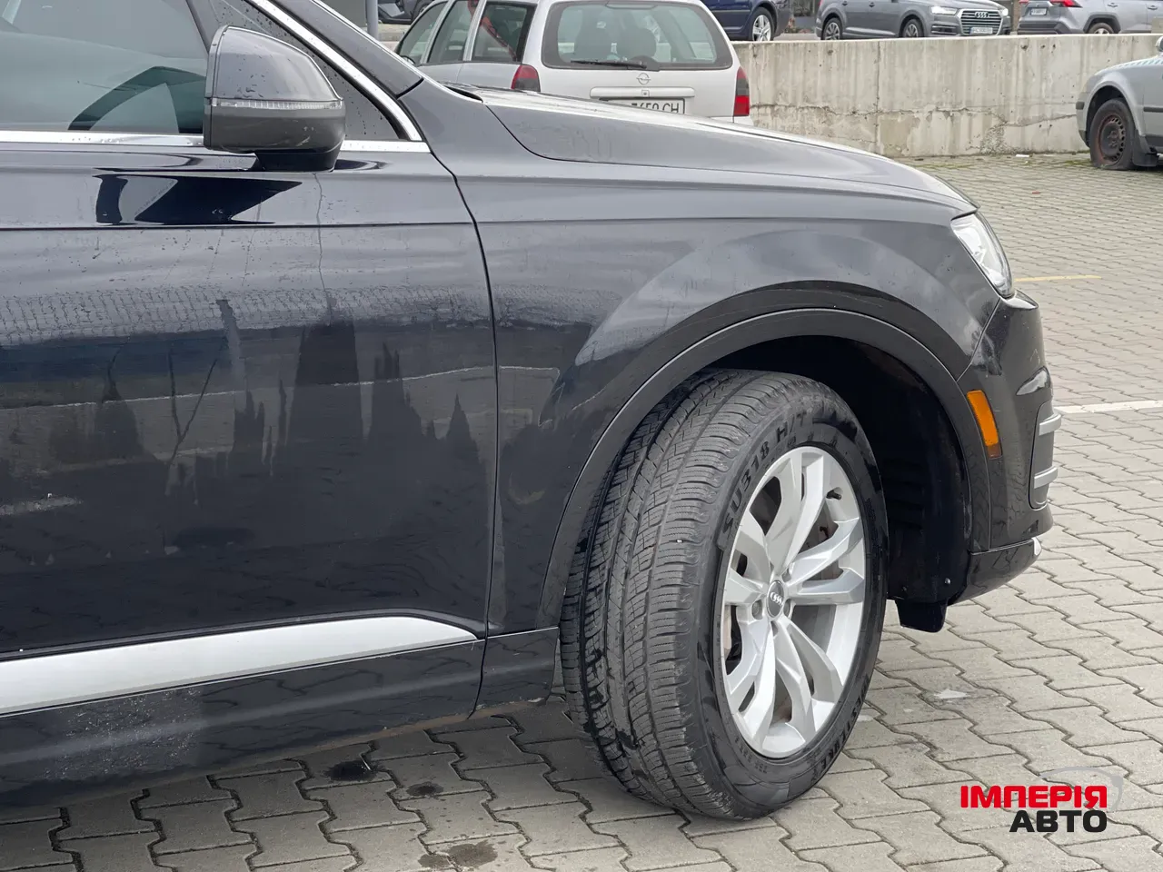 Audi Q7 - фото 7