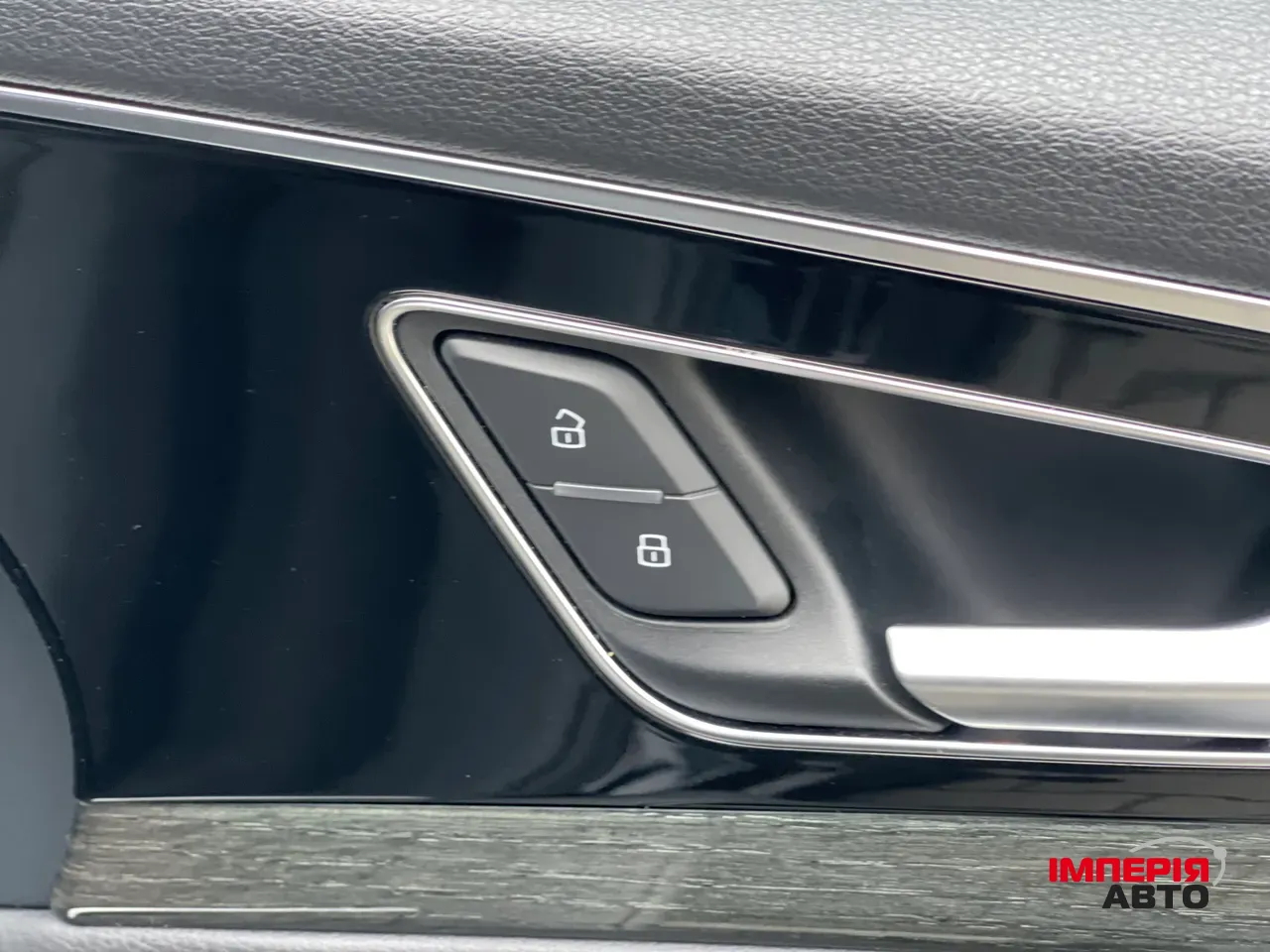 Audi Q7 - фото 52