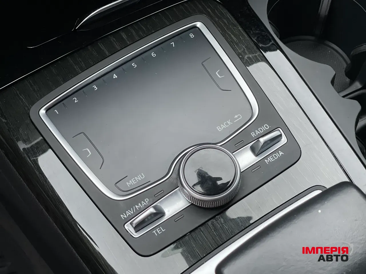 Audi Q7 - фото 43