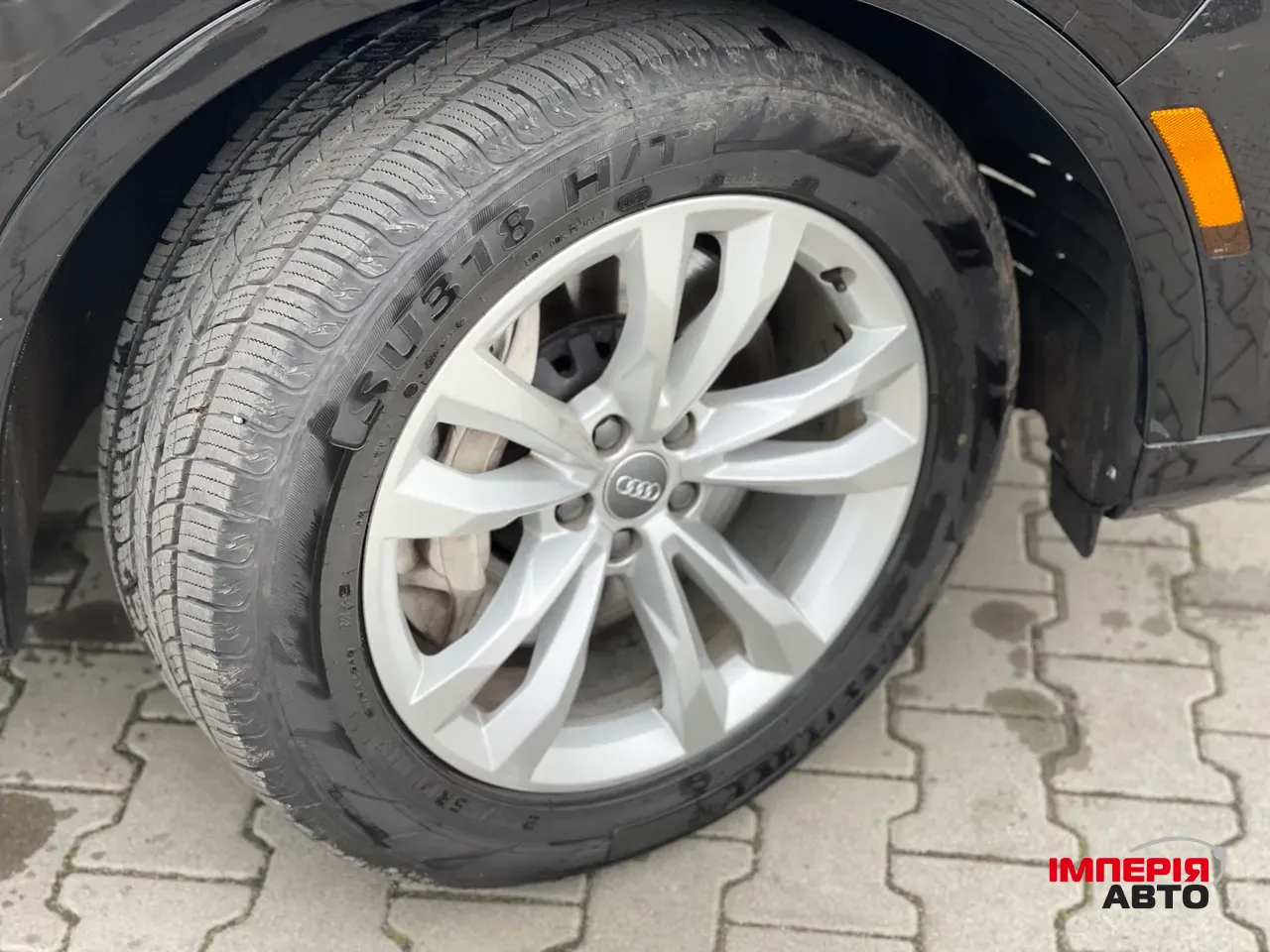 Audi Q7 - фото 24