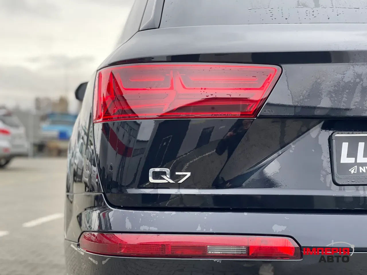 Audi Q7 - фото 28