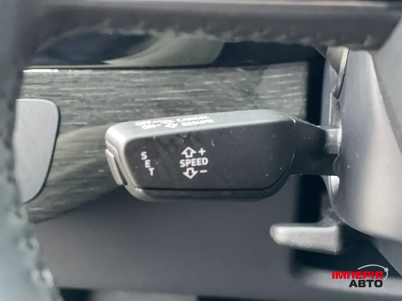 Audi Q7 - фото 40