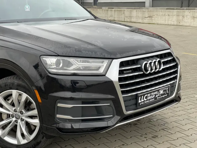 Audi Q7 - фото 4