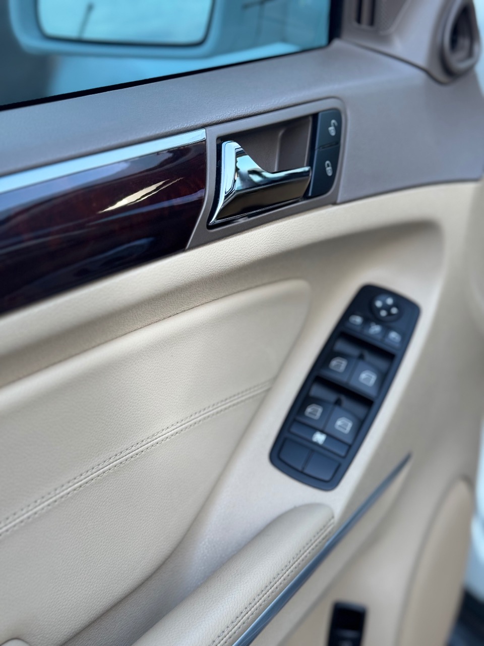 Mercedes-Benz M-Класс - фото 17