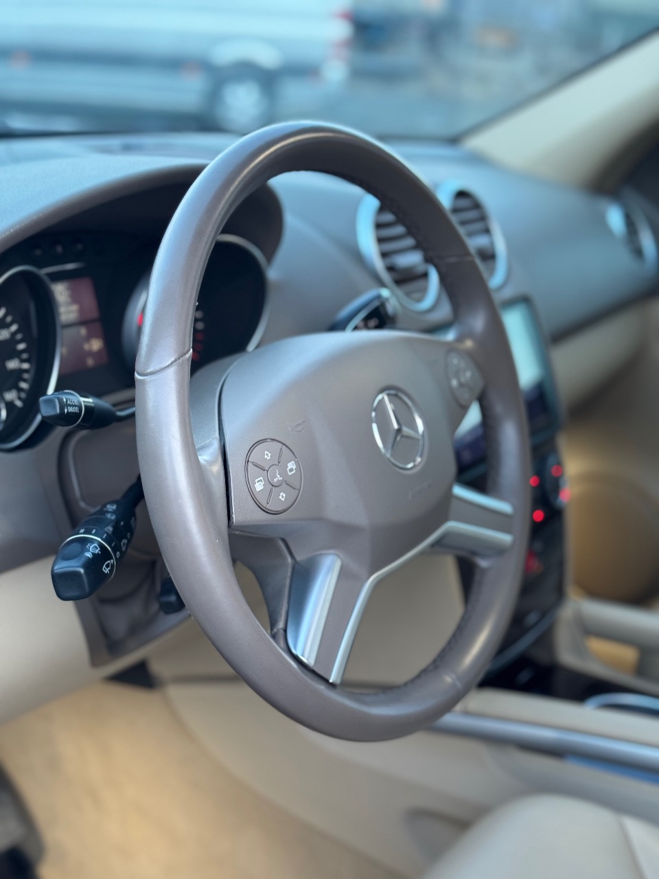 Mercedes-Benz M-Класс - фото 7