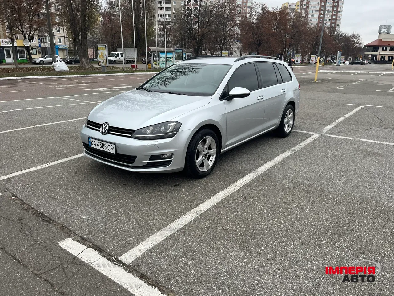 Volkswagen Golf - фото 1