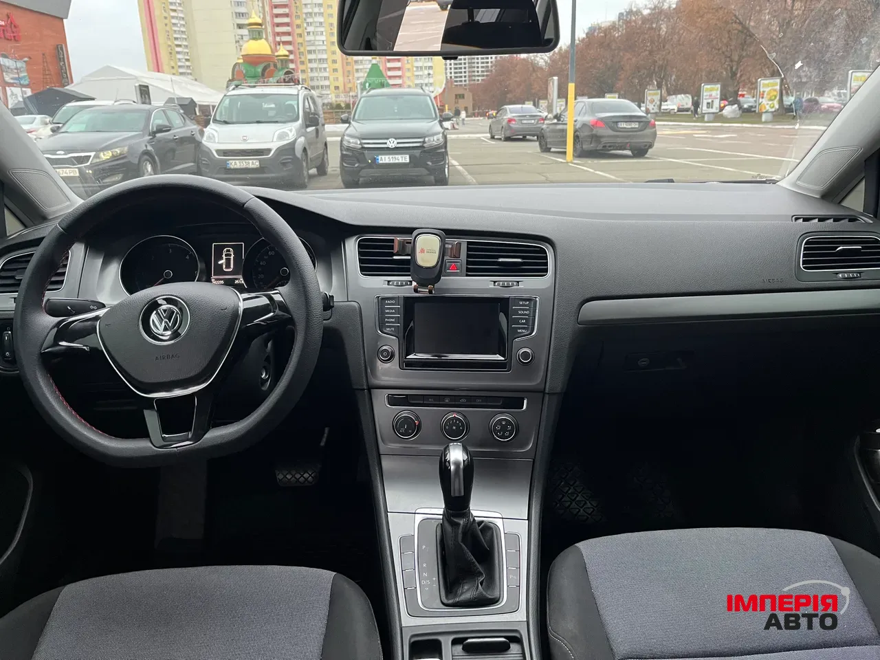 Volkswagen Golf - фото 12