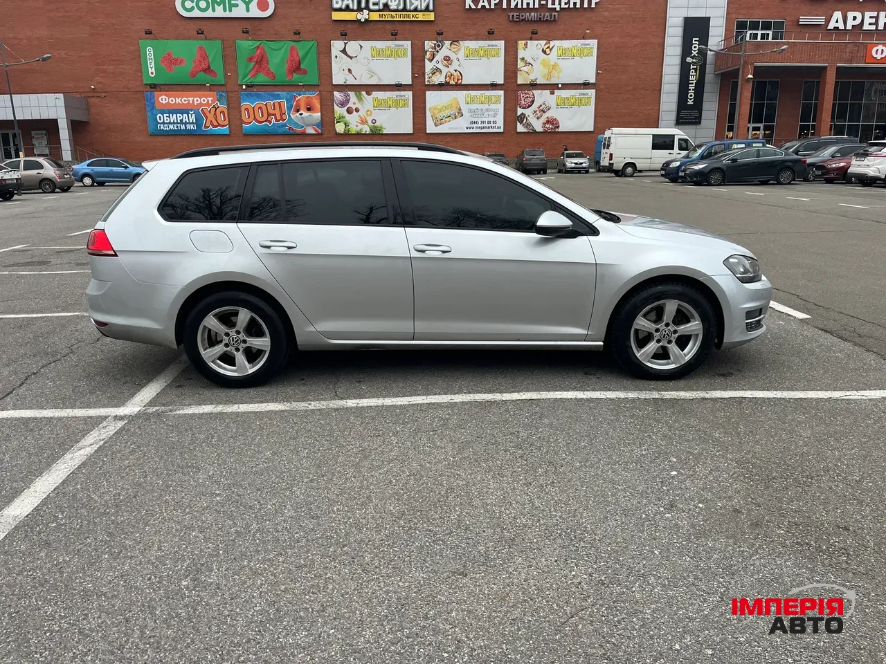 Volkswagen Golf - фото 4
