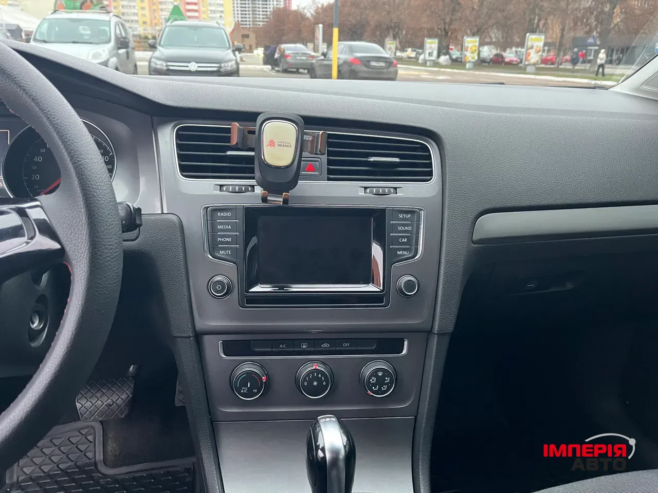 Volkswagen Golf - фото 11