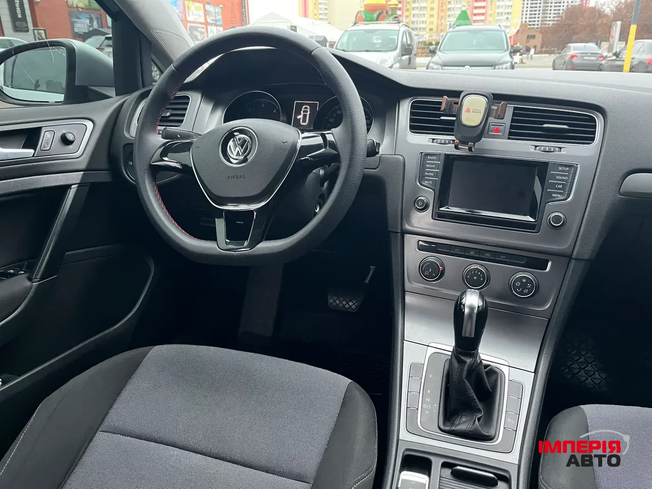 Volkswagen Golf - фото 13