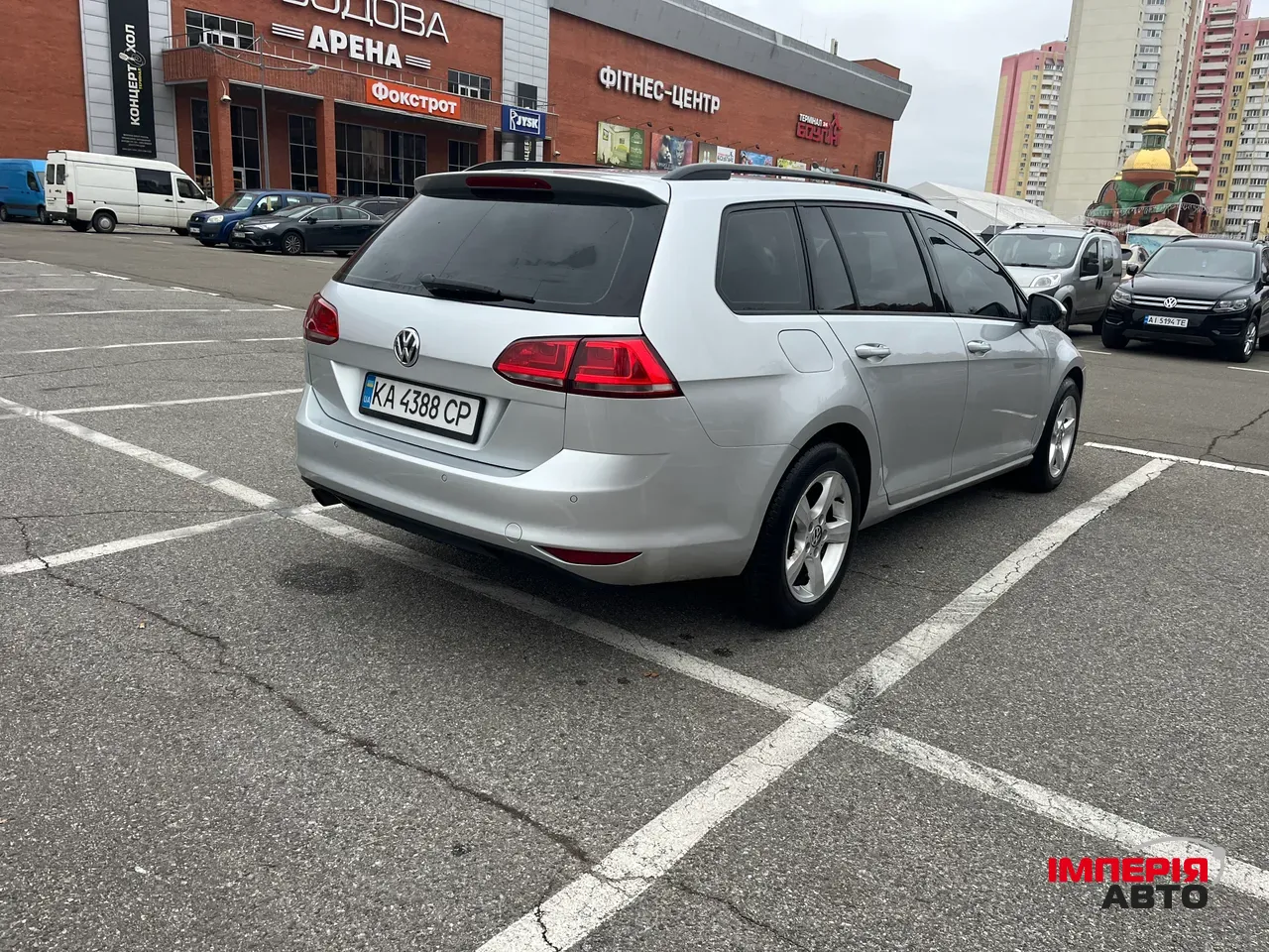 Volkswagen Golf - фото 5