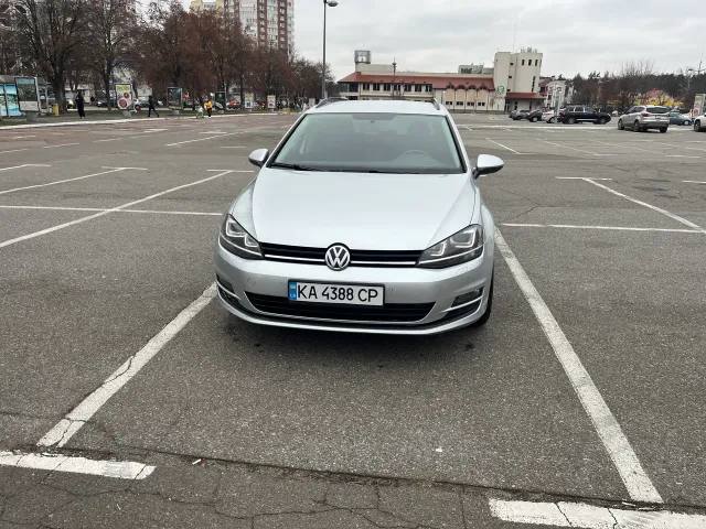 Volkswagen Golf - фото 2