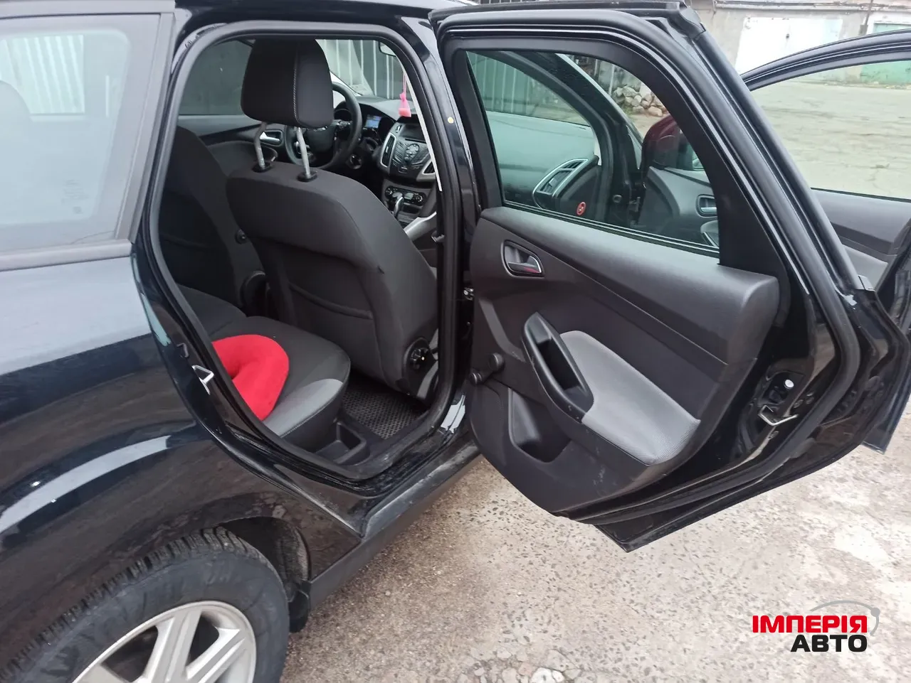 Ford Focus - фото 6