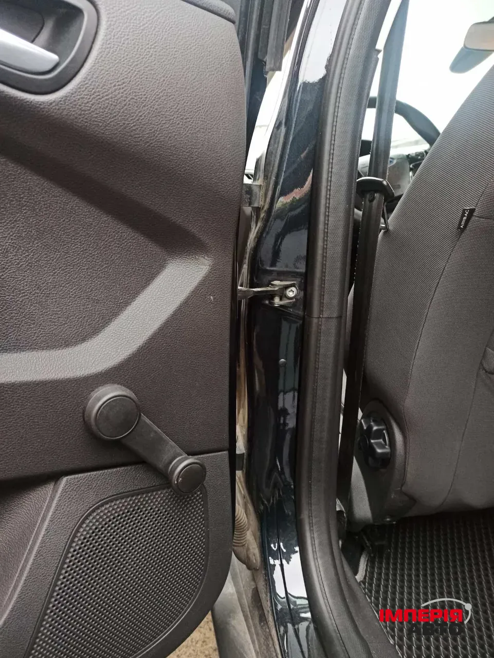 Ford Focus - фото 12