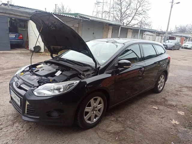 Ford Focus - фото 2