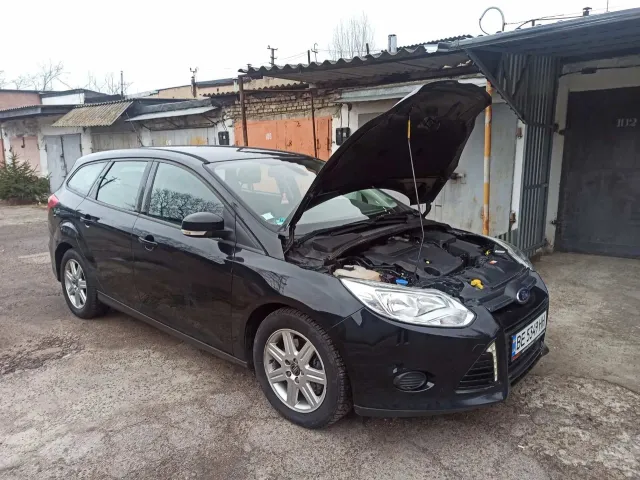 Ford Focus - фото 3