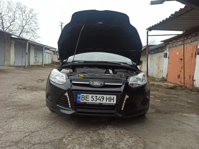 Ford Focus - фото 1