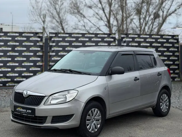 Skoda Fabia - фото 1