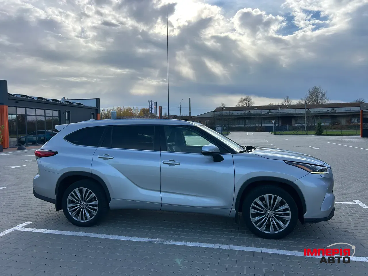 Toyota Highlander - фото 6