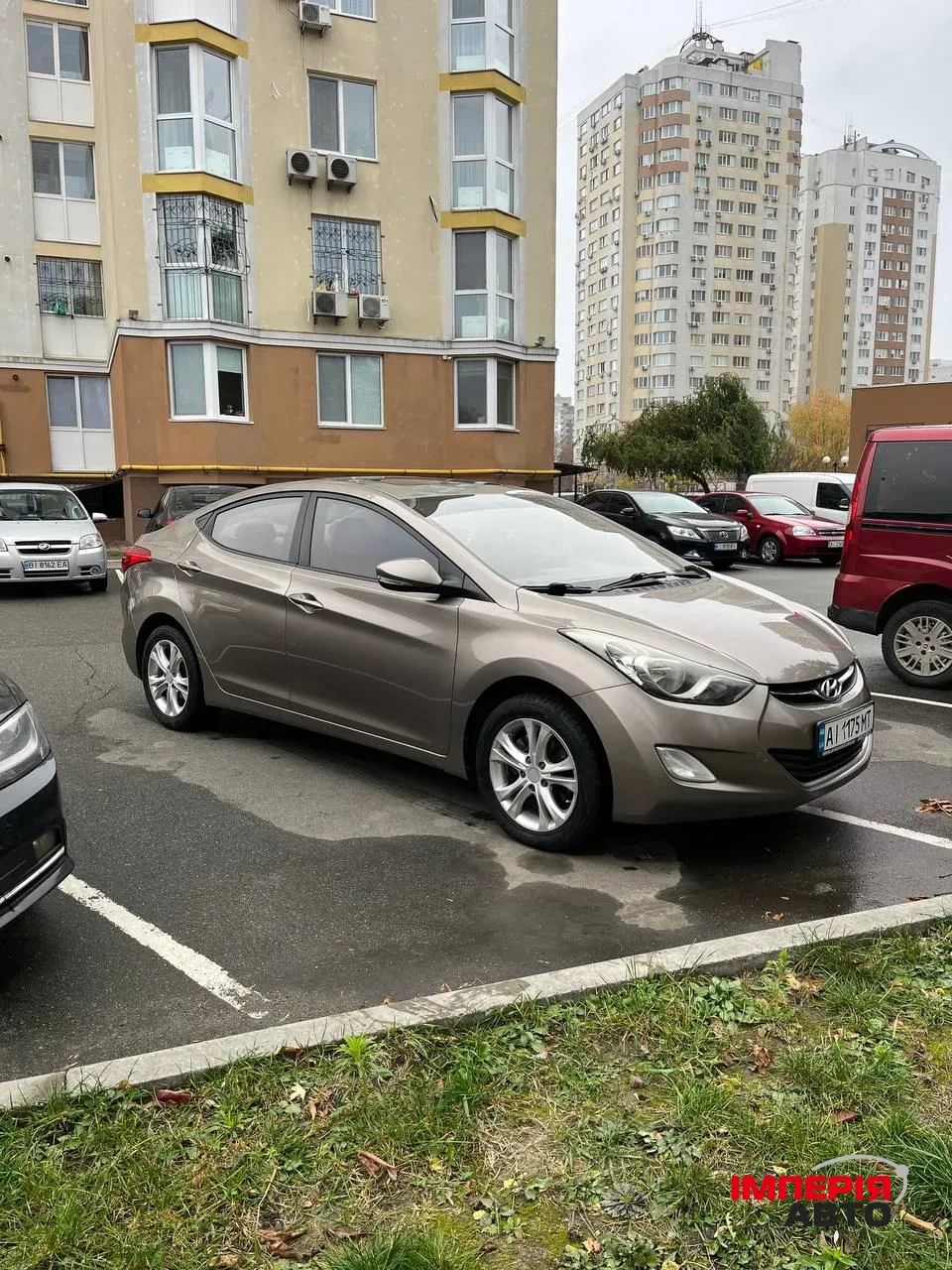 Hyundai Elantra - фото 4