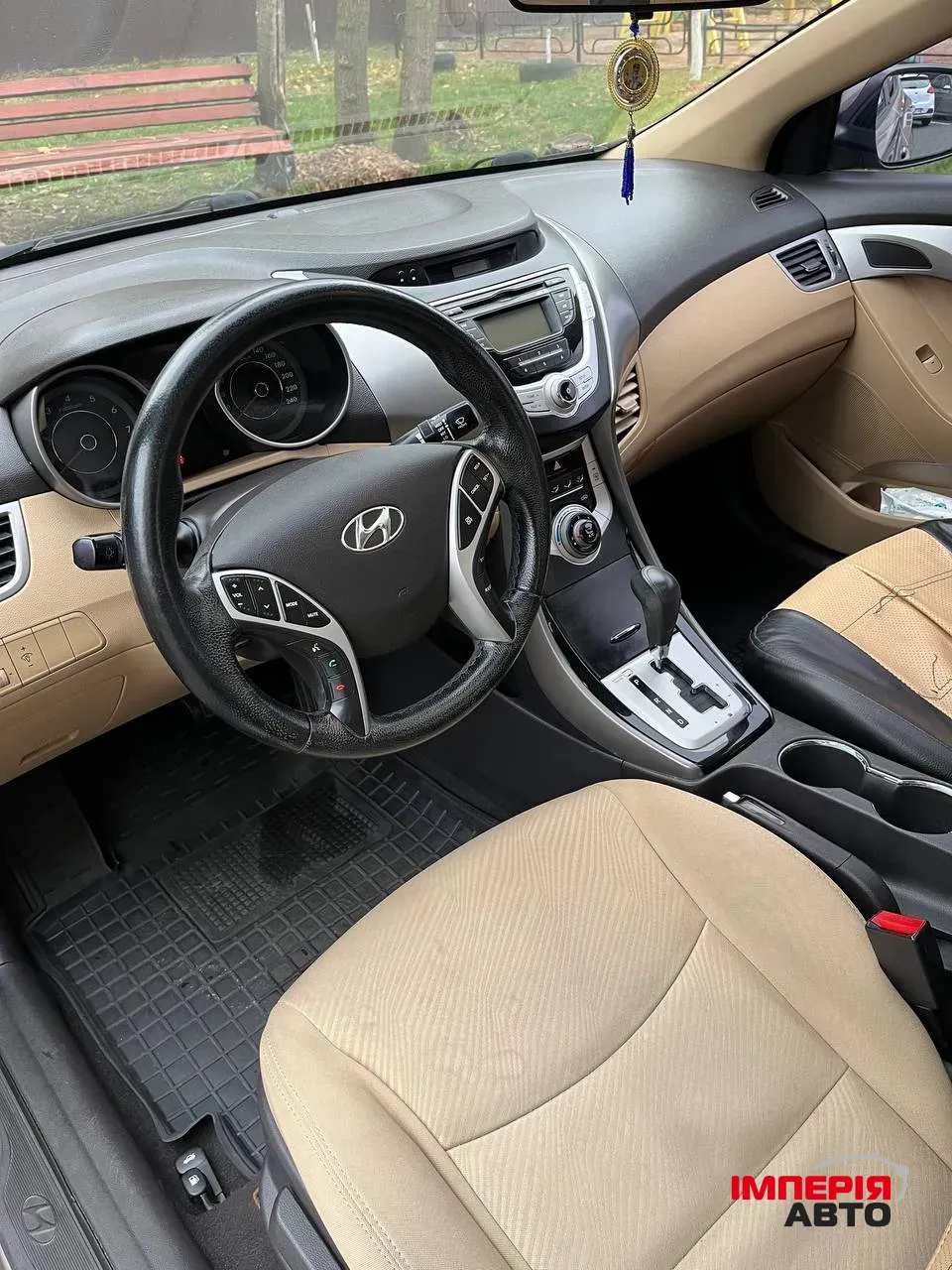 Hyundai Elantra - фото 11