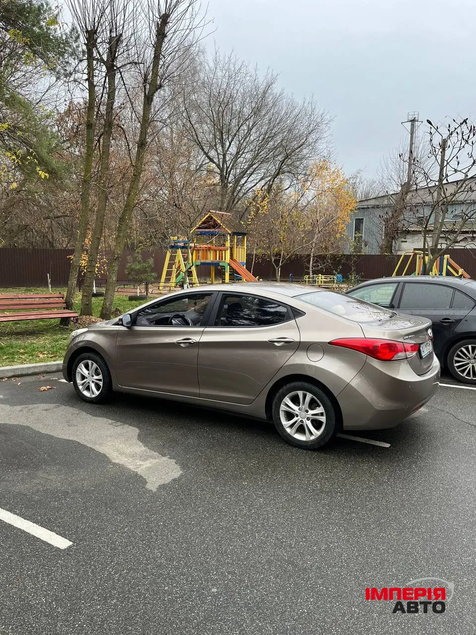 Hyundai Elantra - фото 7