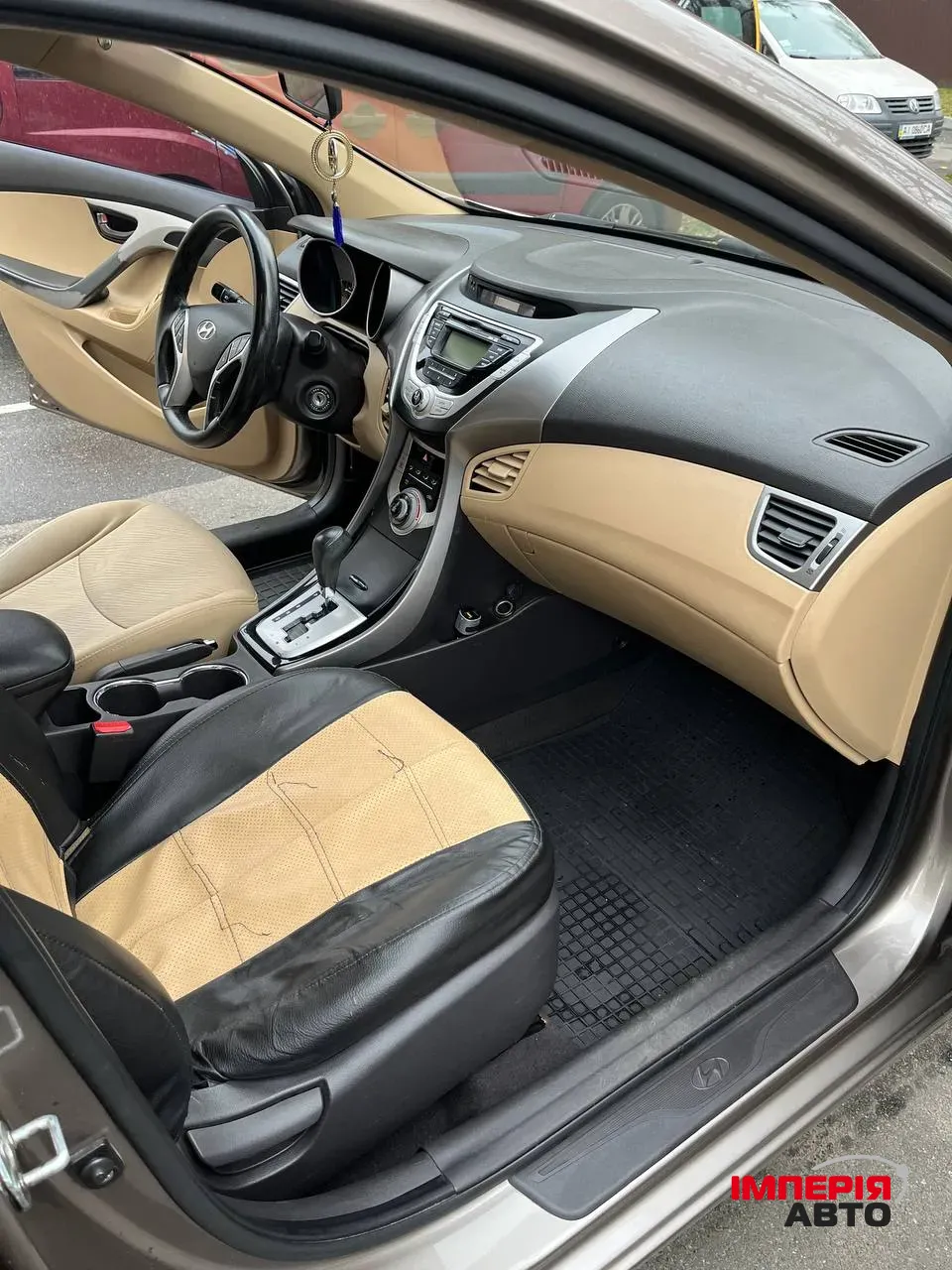 Hyundai Elantra - фото 15