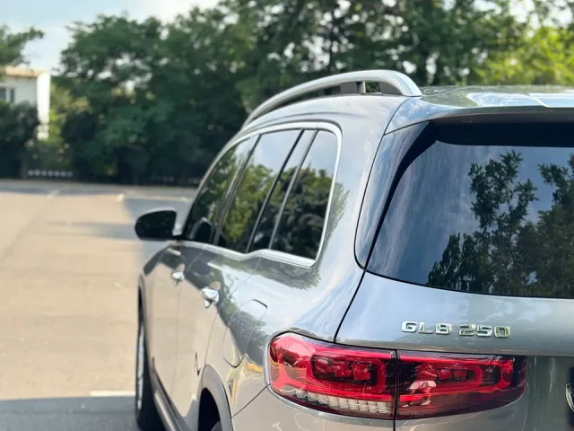 Mercedes-Benz GLB - фото 3