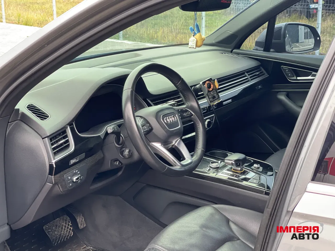 Audi Q7 - фото 51