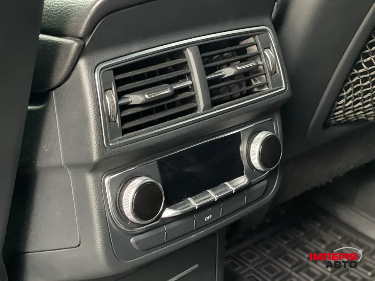 Audi Q7 - фото 54