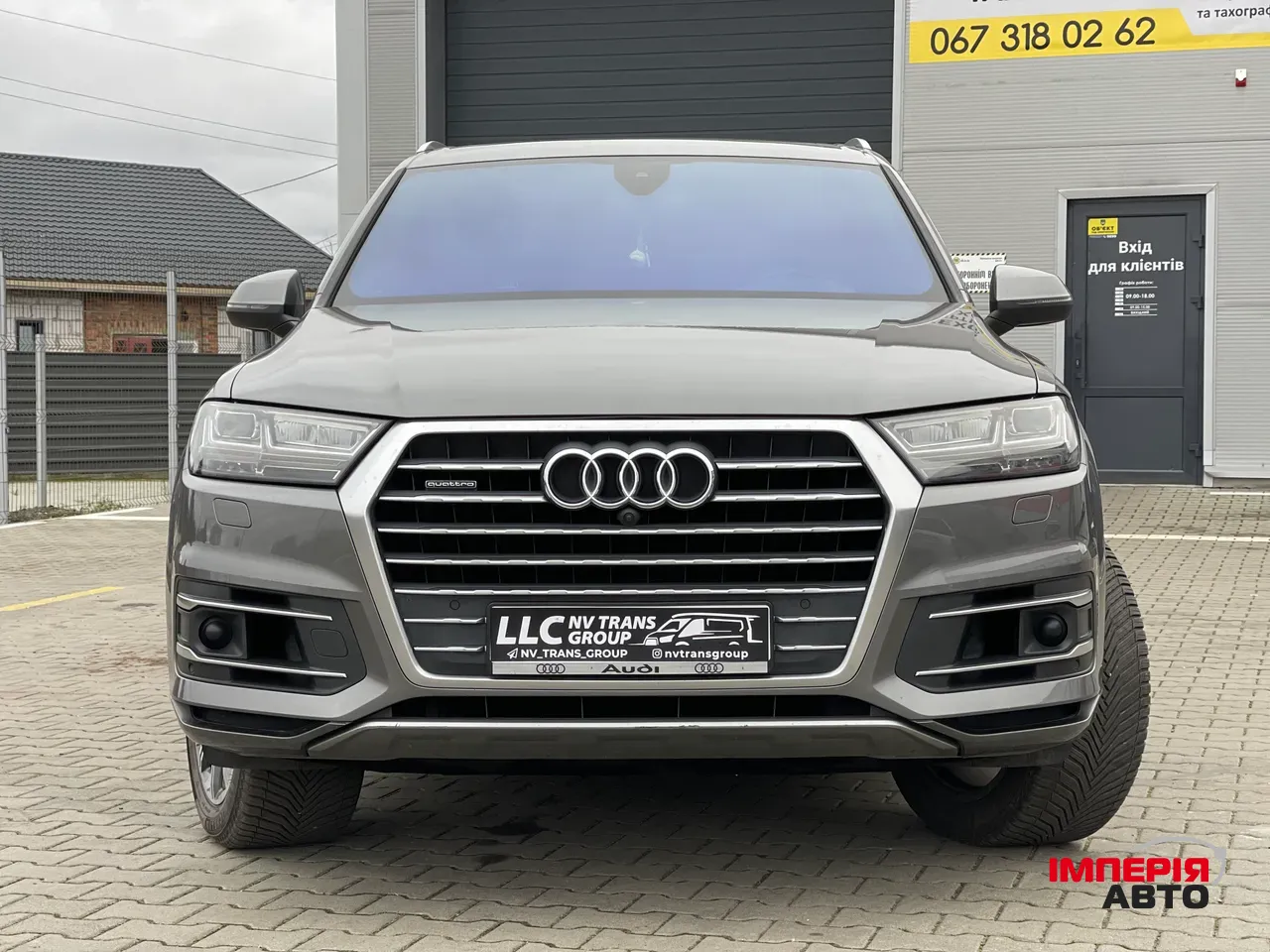 Audi Q7 - фото 20