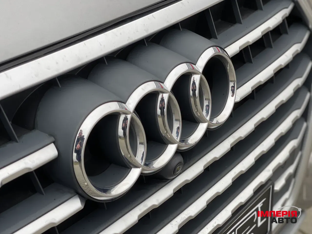 Audi Q7 - фото 22