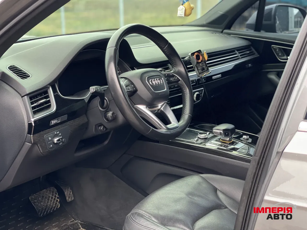 Audi Q7 - фото 49