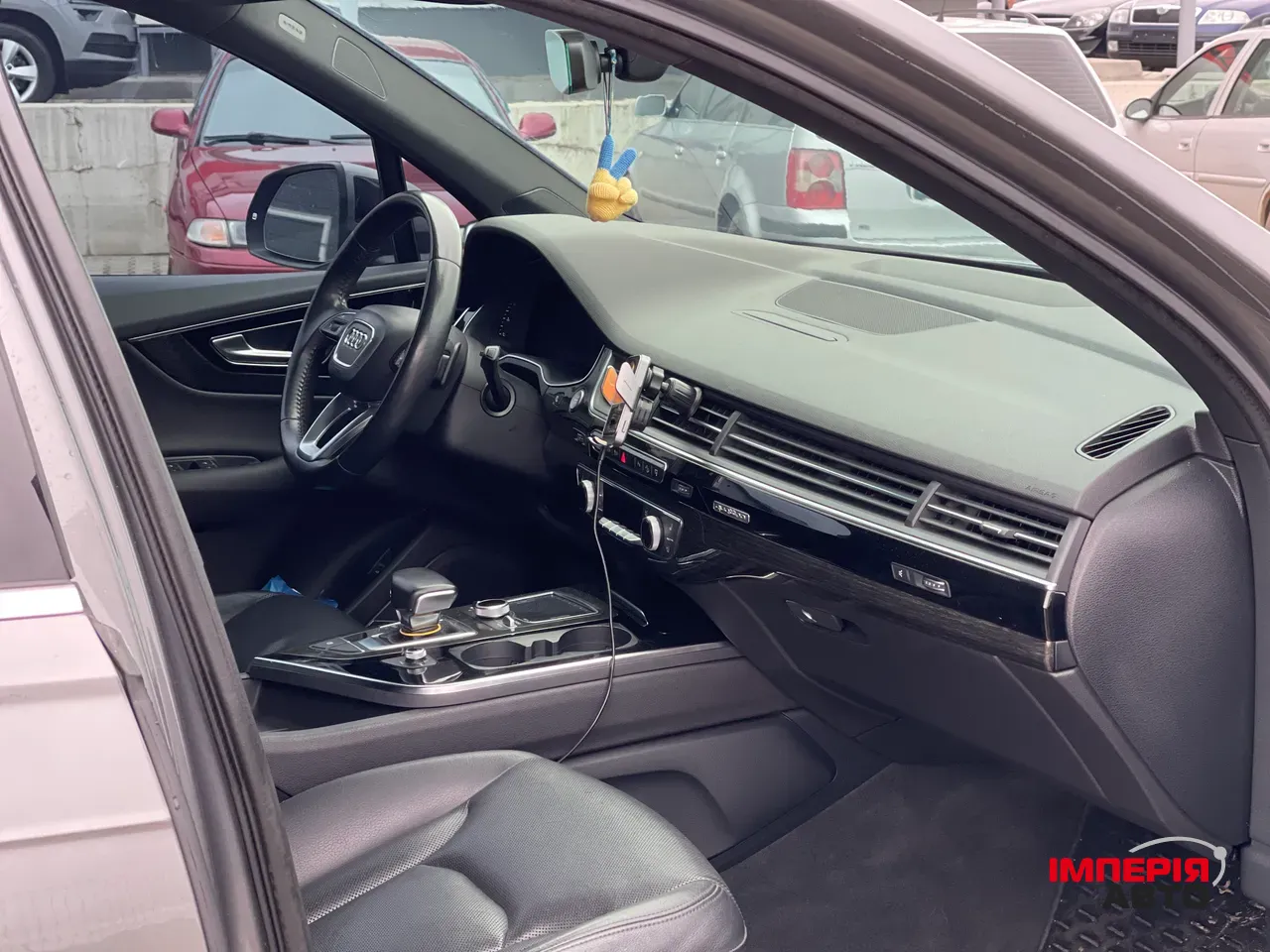 Audi Q7 - фото 62