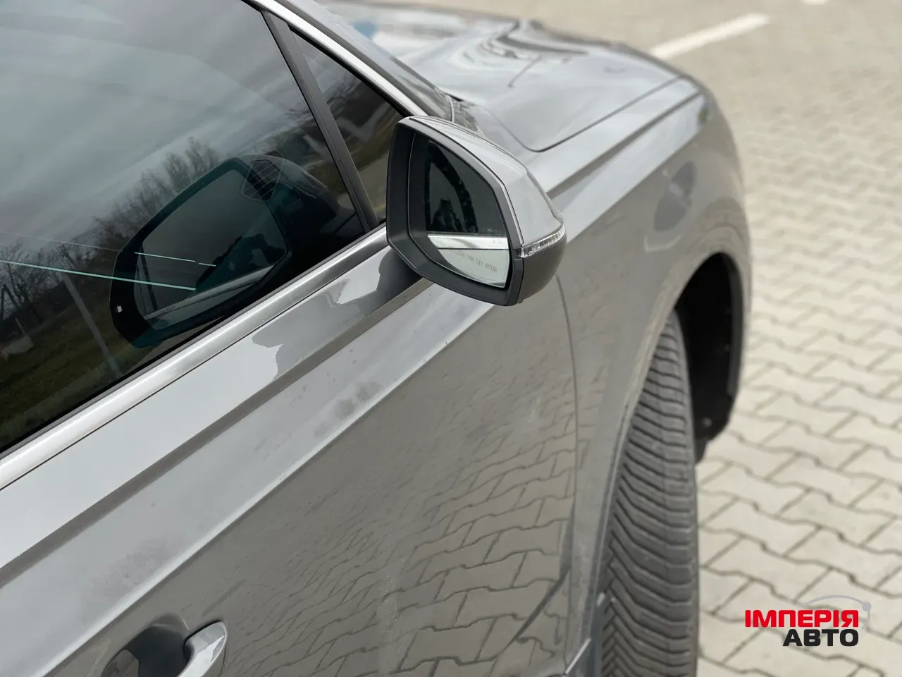 Audi Q7 - фото 25