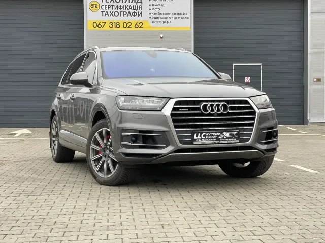 Audi Q7 - фото 1