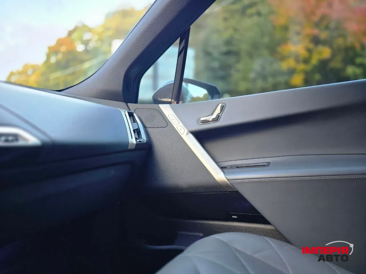 BMW iX - фото 22