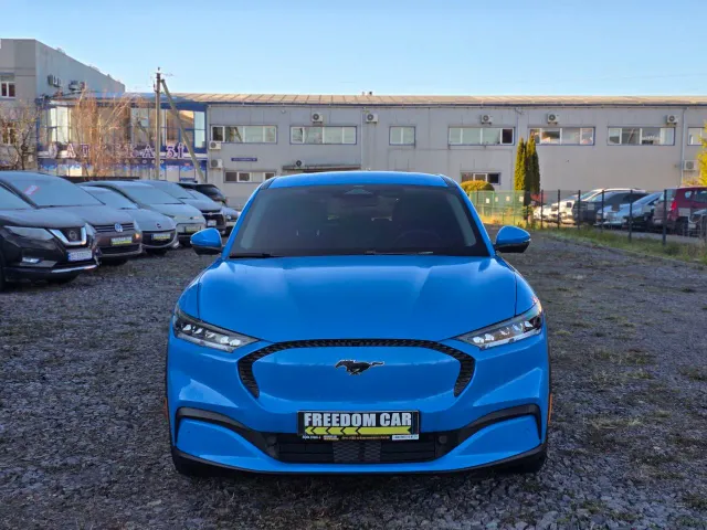 Ford Mustang Mach-E - фото 2