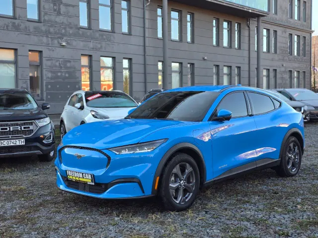 Ford Mustang Mach-E - фото 1