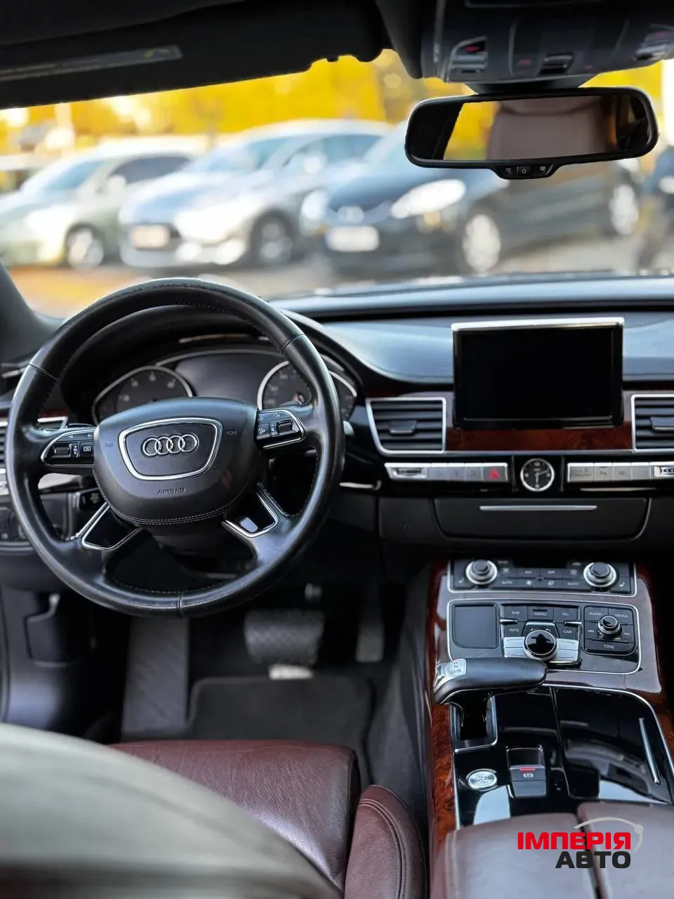 Audi A8 - фото 11