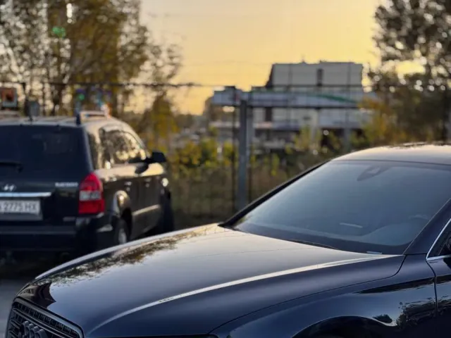 Audi A8 - фото 4