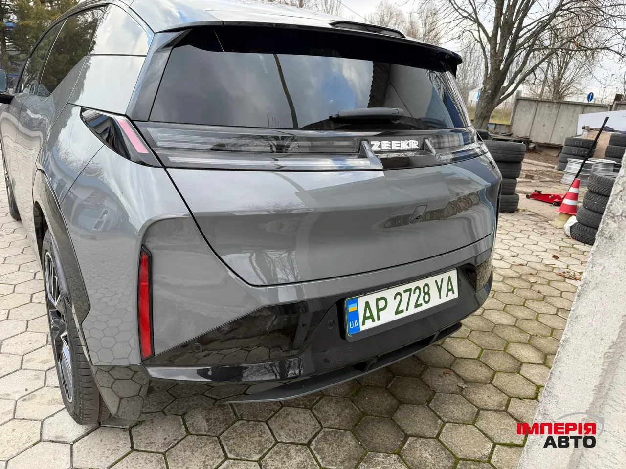 Zeekr X - фото 4