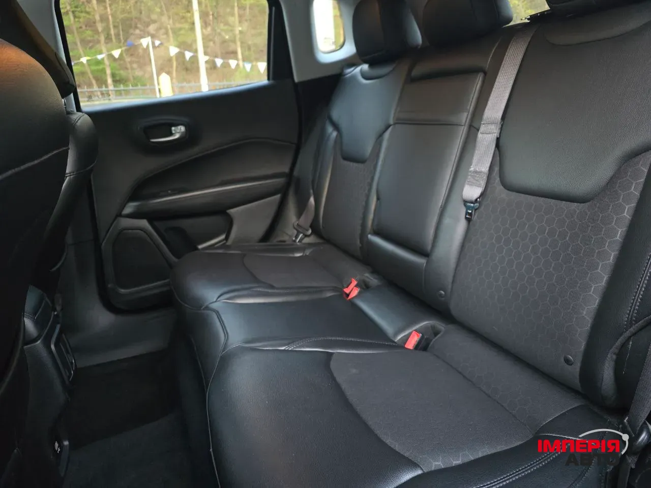 Jeep Compass - фото 17