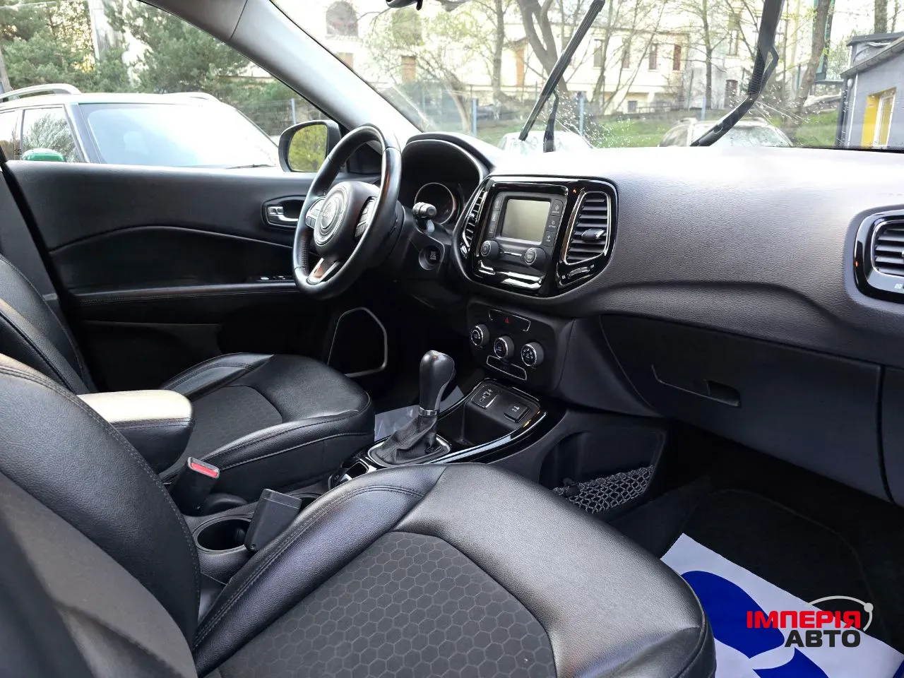 Jeep Compass - фото 16