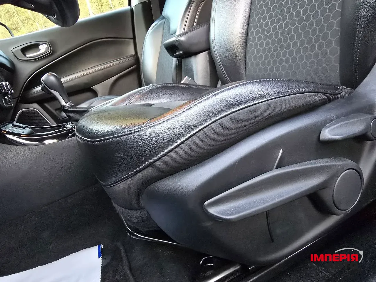 Jeep Compass - фото 14