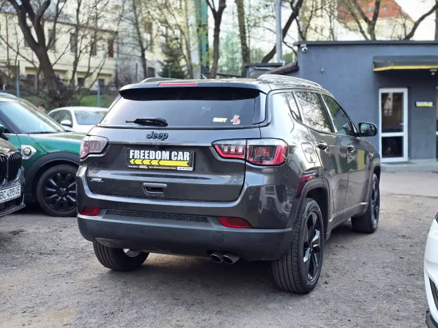 Jeep Compass - фото 5