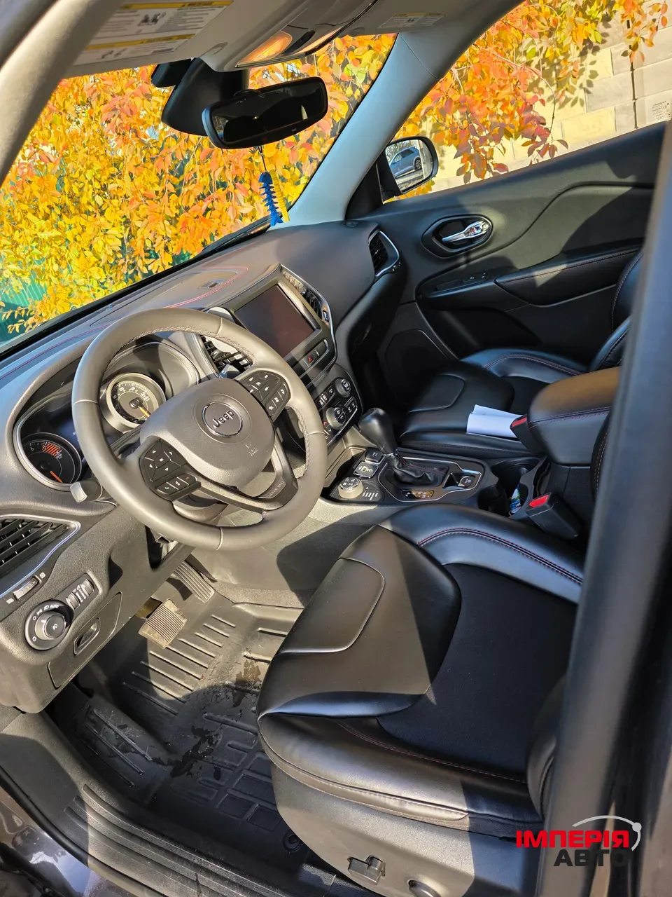 Jeep Cherokee - фото 14