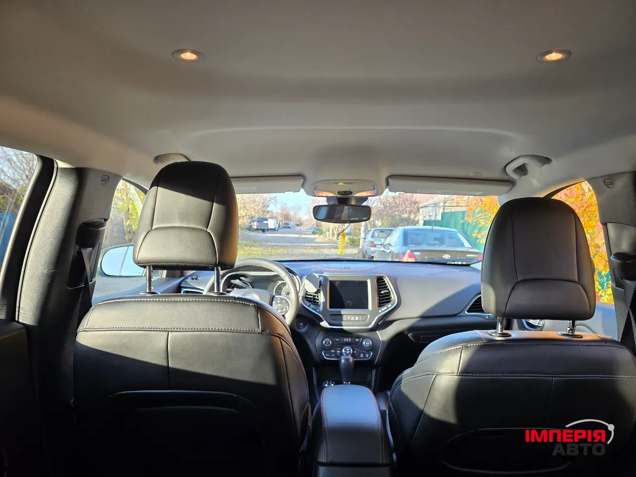 Jeep Cherokee - фото 10