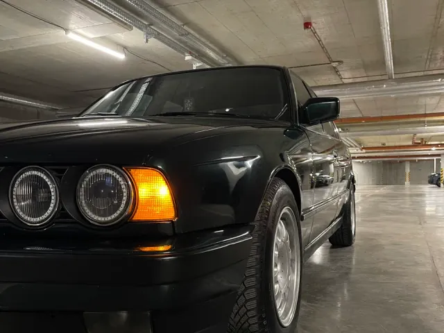 BMW 5 серії - фото 2