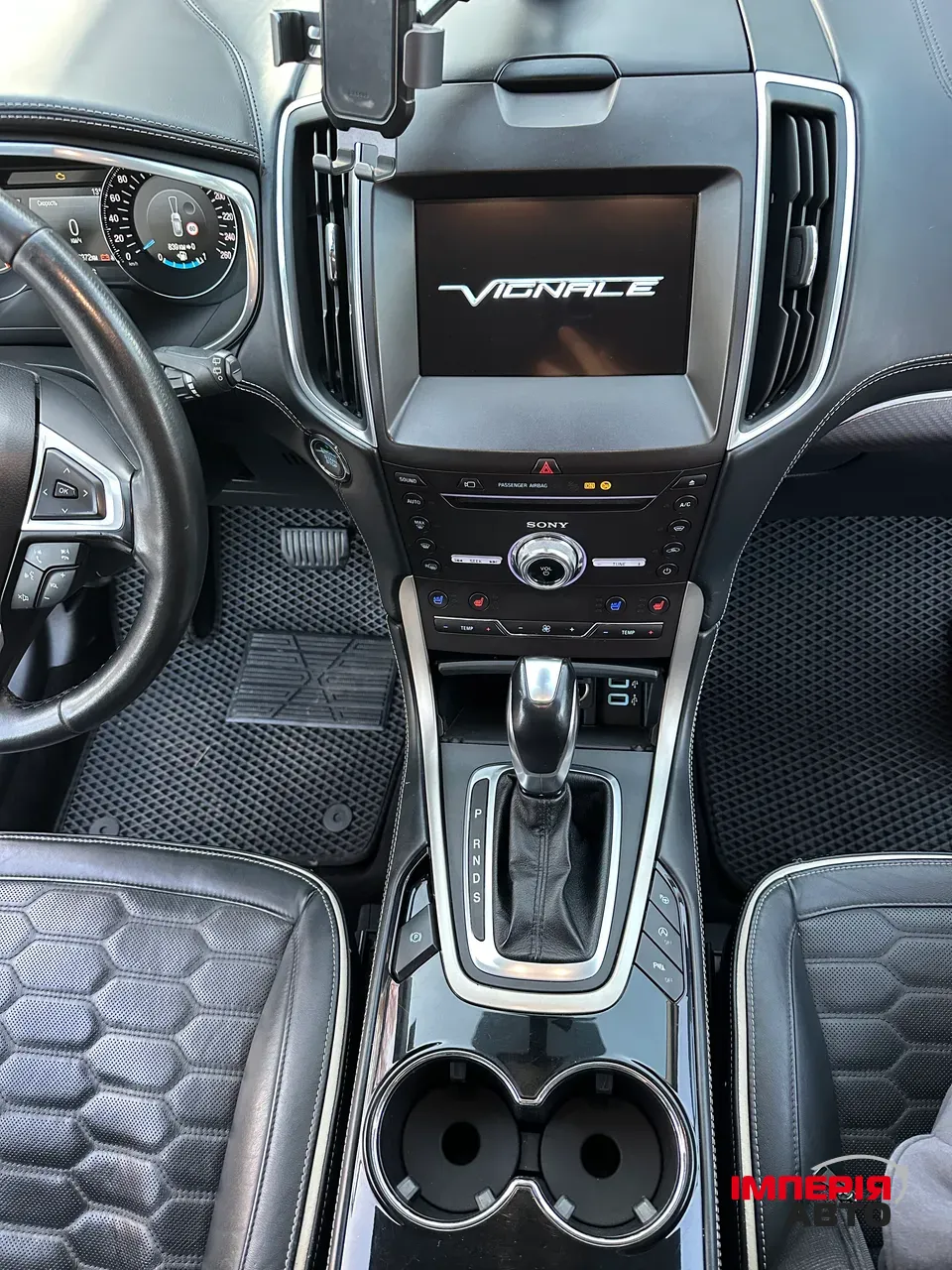 Ford S-MAX - фото 18